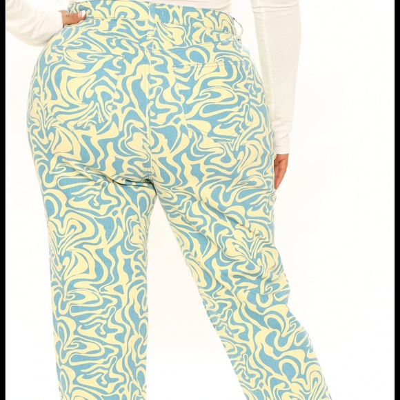 NWT SZ 18 Fashion Nova Swirl Mod Print Straight Leg Jean - Picture 3 of 4